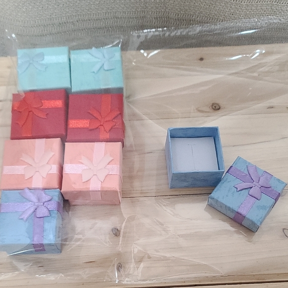 Colorful Gift Boxes Set Of 8 NWT - Picture 1 of 5